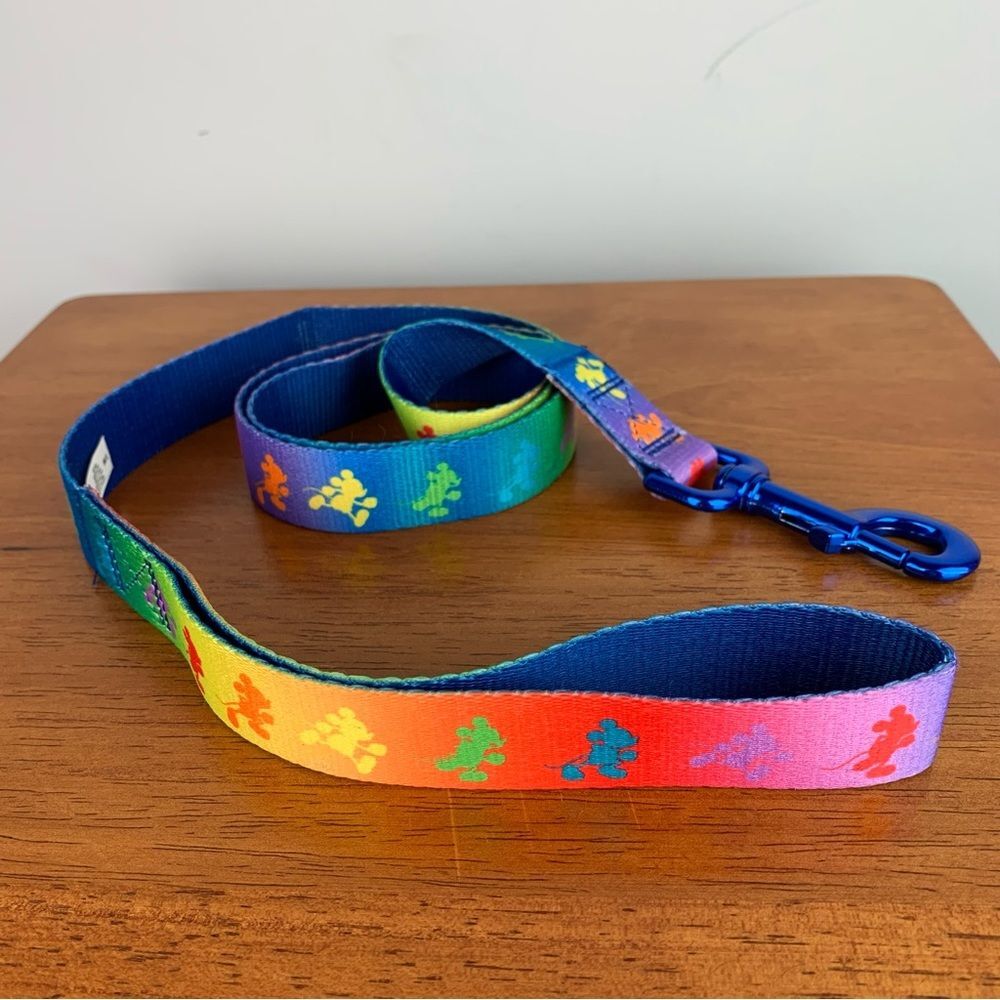Disney pride tails collection rainbow Mickey Mouse dog leash size medium / large